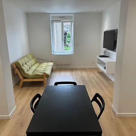 Vii - Standing Apartment